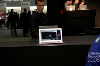 Illustration for article titled MacBook Air Hands-on